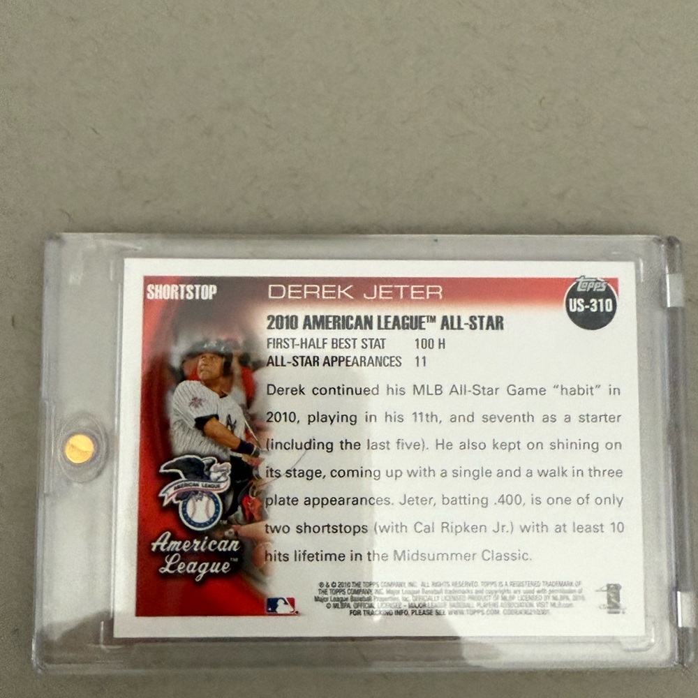 Topps Derek Jeter Baseball Card - Picture 4 of 4
